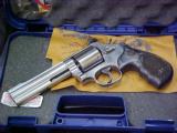 S&W 686-6 357MAG - 1 of 5