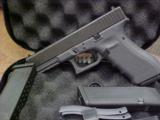 GLOCK 17 GEN 4 9MM GREY FRAME - 2 of 3
