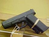 GLOCK 23 40S&W - 1 of 4