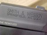 SMITH &WESSON SHIELD 40SW - 2 of 4