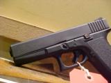 GLOCK 22 GEN 3 40S&W 15RD W/ GUIDE ROD LASER - 3 of 12