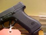 GLOCK 22 GEN 3 40S&W 15RD W/ GUIDE ROD LASER - 2 of 12