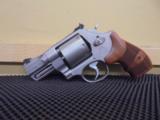 Smith & Wesson 627 Performance Center Revolver 170133, 357 Mag - 2 of 5