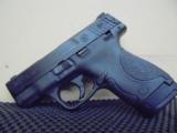 Smith & Wesson M&P Shield Pistol 180020, 40 S&W - 2 of 6