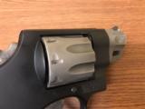 
Smith & Wesson 327 Revolver 170245, 357 Magnum - 5 of 10