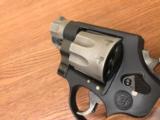 
Smith & Wesson 327 Revolver 170245, 357 Magnum - 6 of 10