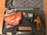 
Smith & Wesson 327 Revolver 170245, 357 Magnum - 1 of 10