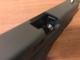 GLOCK 22 GEN4 .40 S&W- 4 of 5