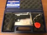 Colt Government XSE Pistol O1980RG, 45 ACP - 1 of 8