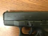 Glock 27 Subcompact Pistol PI2750201, 40 S&W - 4 of 8