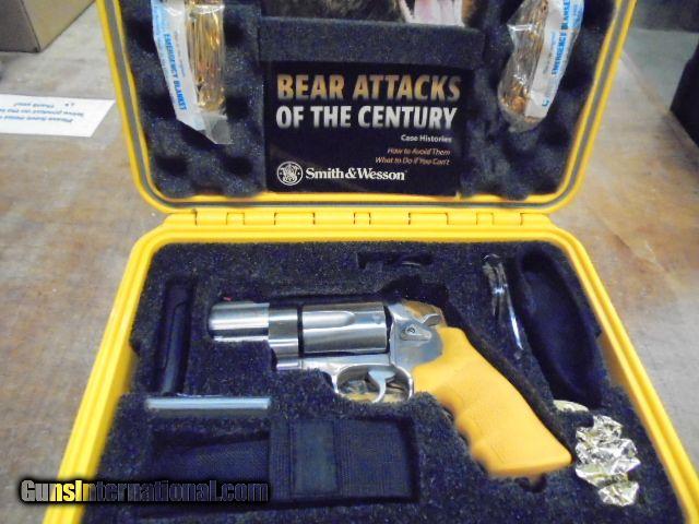 SMITH & WESSON 460ES EMERGENCY SURVIVAL TOOL KIT .460 S&W