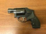 SMITH & WESSON MODEL 442 AIRWEIGHT .38 SPL - 2 of 4