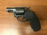 CHARTER ARMS MODEL UNDER COVER 38 SPL - 1 of 3
