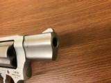 
Taurus UltraLite Revolver 2850029ULFS, 38 Special - 5 of 6