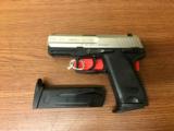 
Heckler & Koch USP40 Compact Stainless Pistol 704031SS, 40 S&W - 5 of 5