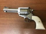Ruger Super Blackhawk Single-Action Revolver 0814, 44 Remington Mag - 1 of 7