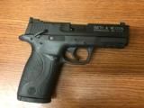 Smith & Wesson M&P22 Compact Pistol 108390, 22 Long Rifle - 2 of 5