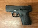 Smith & Wesson M&P Shield Pistol 180020, 40 S&W - 1 of 6