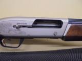 Browning Maxus Hunter 12 Gauge Semi Auto Shotgun
011608304 - 5 of 16