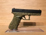 GLOCK G17 SEMI-AUTO PISTOL GATORY SKIN WRAP 9MM - 2 of 6