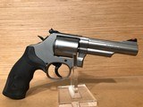 Smith & Wesson M69 Revolver 162069, 44 Remington Magnum - 2 of 6