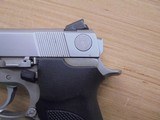 SMITH & WESSON MODEL 1076 10MM - 5 of 11