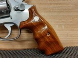 SMITH & WESSON MODEL 617 SS .22 LR - 5 of 11