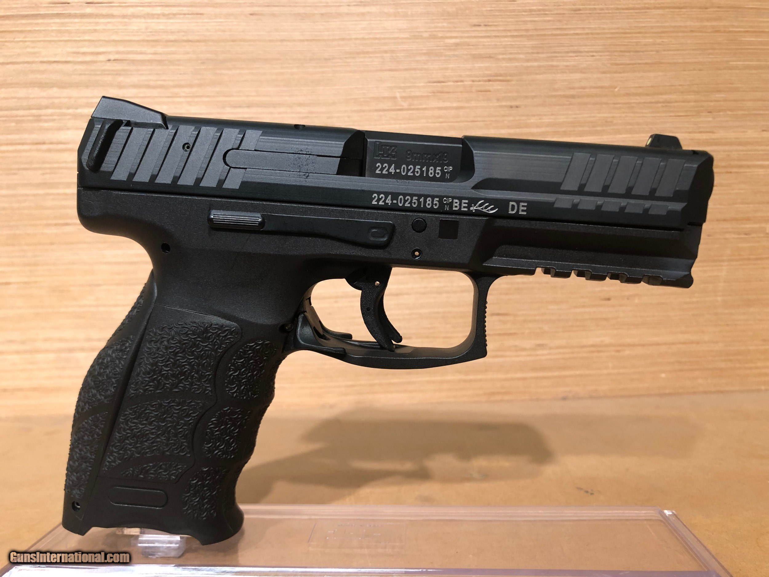 Heckler & Koch VP9 Striker Fired Pistol M700009-A5, 9mm