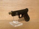GLOCK 19 GEN 3 FLAT DARK EARTH 9MM 4.01" BARREL 15-ROUNDS TRUMP EDITION - 3 of 3