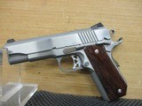 CZ-USA Dan Wesson 1911 Commander Classic Pistol 01912, 45 ACP - 4 of 10