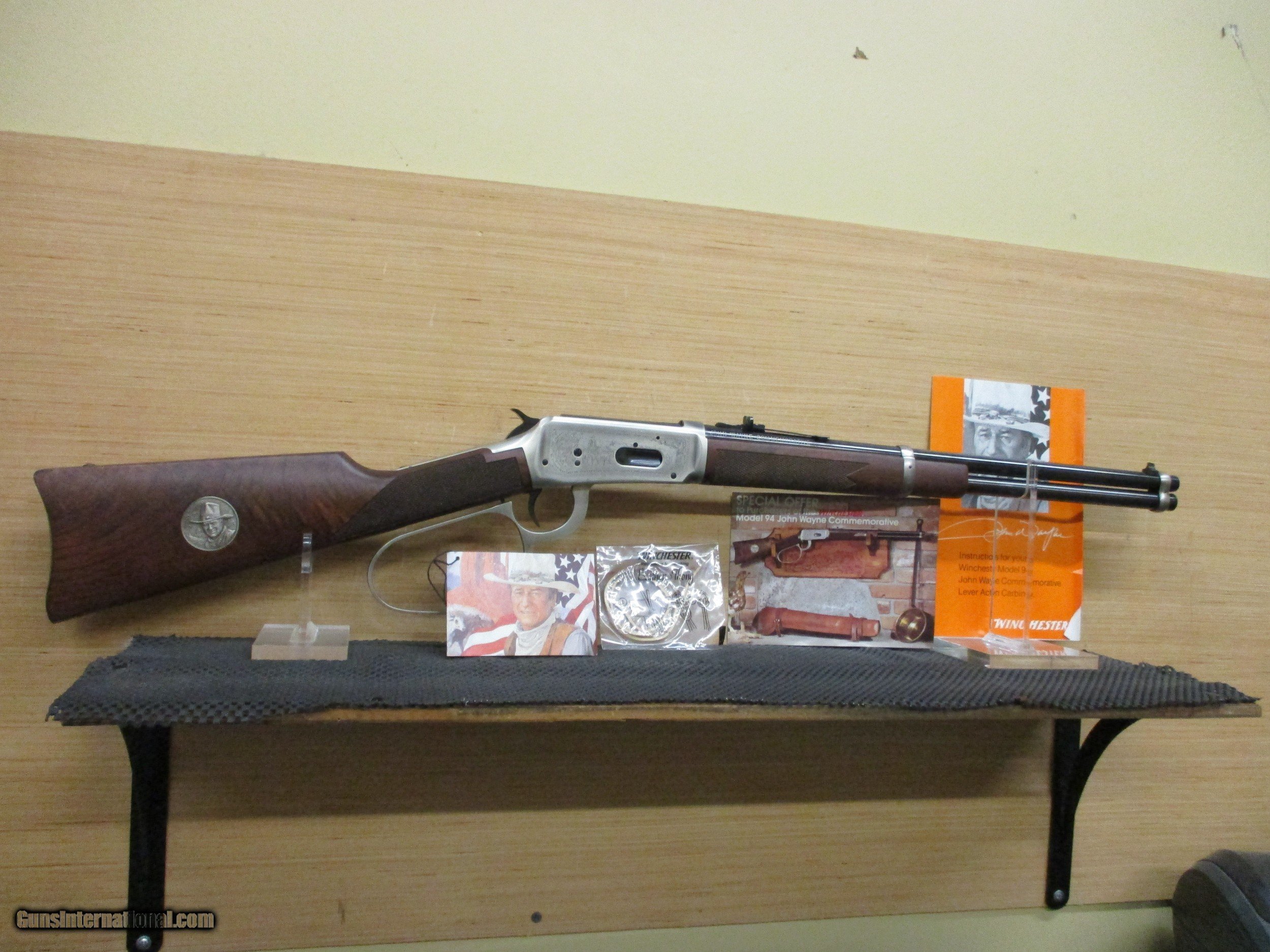 WINCHESTER MODEL 94 JOHN WAYNE COMMEMOTATIVE CARBINE 3240 WIN