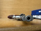 Smith & Wesson Model 686 Plus 357 MAG - 7 of 10