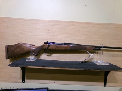 Weatherby Mark V Deluxe 300 Weatherby Magnum MDX01N300WR6O