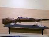 Weatherby Mark V Deluxe 300 Weatherby Magnum MDX01N300WR6O - 1 of 2