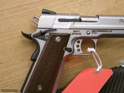 Smith & Wesson 1911 Performance Center Pro 9mm 178017 - Image 2 of 13