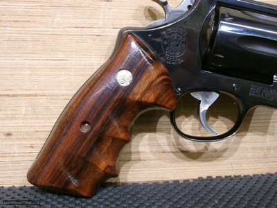 SMITH & WESSON MODEL 29-3 HUNTER .44 MAG 8 3/8
