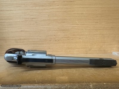 SMITH & WESSON MODEL 686-1 357MAG SILHOUETTE 6 SHOT 6