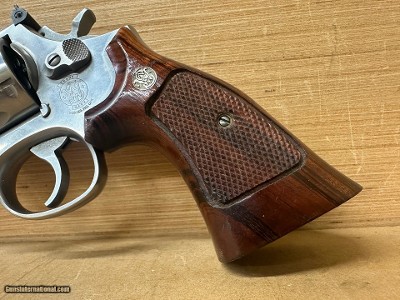 SMITH & WESSON MODEL 686-1 357MAG SILHOUETTE 6 SHOT 6