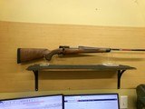 Winchester M70 Super Grade 300 Winchester Mag Grade IV/V Walnut 535203233 - 1 of 7