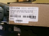 Dan Wesson Specialist 45 ACP 1911 with Duty Black Finish and G10 Grips - 12 of 12