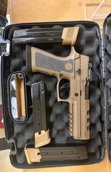 Sig Sauer P320X5 Custom Works DH3 Coyote 9mm 320X59DH3