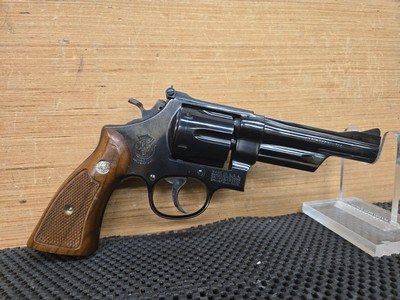 SMITH & WESSON MODEL 27-2
.357 MAG S PRE-FIX 5"