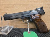 SMITH & WESSON MODLE 41 .22 LR 5.5
