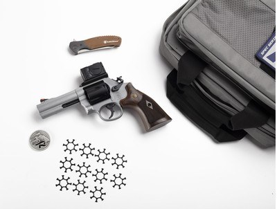 Smith & Wesson 686 SPEC R Revolver Bundle 14635, 357 Mag, 4.1