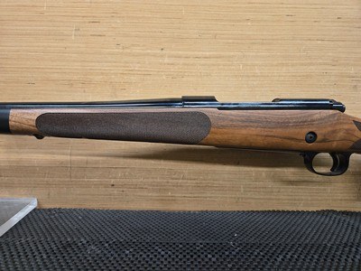 Winchester 535239233 Model 70 Super Grade 300 Win Mag AAA FRENCH WALNUT - Image 6 of 6