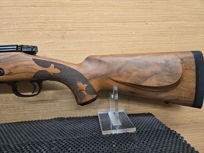 Winchester 535239233 Model 70 Super Grade 300 Win Mag AAA FRENCH WALNUT - Image 5 of 6