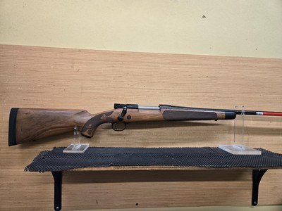 Winchester 535239233 Model 70 Super Grade 300 Win Mag AAA FRENCH WALNUT - Image 1 of 6