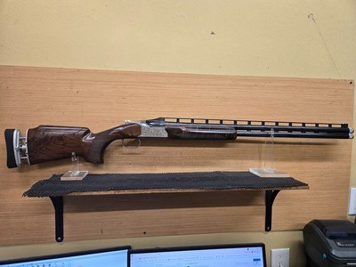 Browning Citori 825 Golden Clays Trap 12 Gauge 30