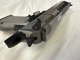 Magnum Research Desert Eagle .50AE Series 6 - 5 of 12
