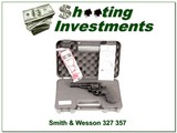 Smith & Wesson 327 in 357 Magnum 4.75 in in case! - 1 of 4
